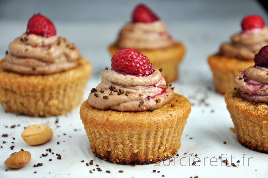 Cupcakes aux amandes et crème noix de cajou/café (sans gluten)