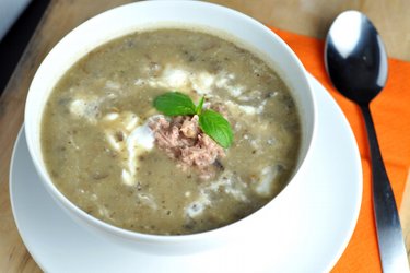 Soupe de pommes de terre et champignons facile