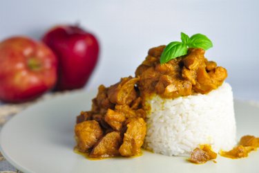 Poulet équilibré au curry et pommes