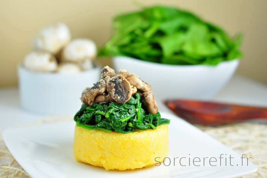 Polenta rapide aux épinards et champignons