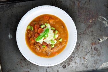 Soupe épaisse de haricots et patate douce