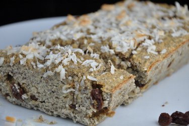 Cake à la banane et farine de noix de coco (sans sucre ni gluten)