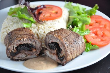 Rouleaux de bœuf aux prunes séchées