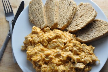 Goulash de Szeged équilibré et ravioles à la farine de blé complet