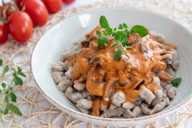 Champignons au paprika et gnocchis de sarrasin sains